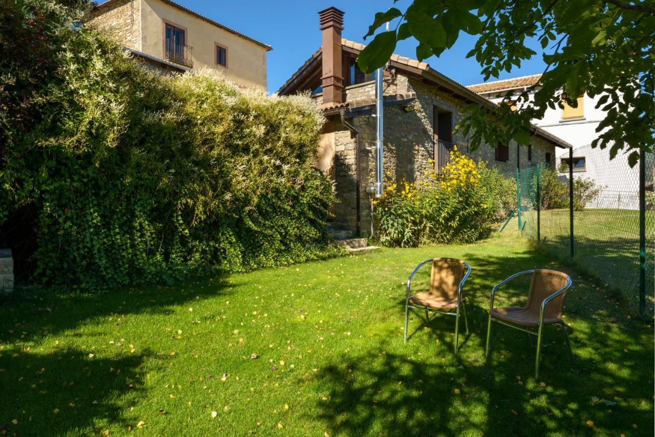 O Zierzo Villa Jaca Bagian luar foto