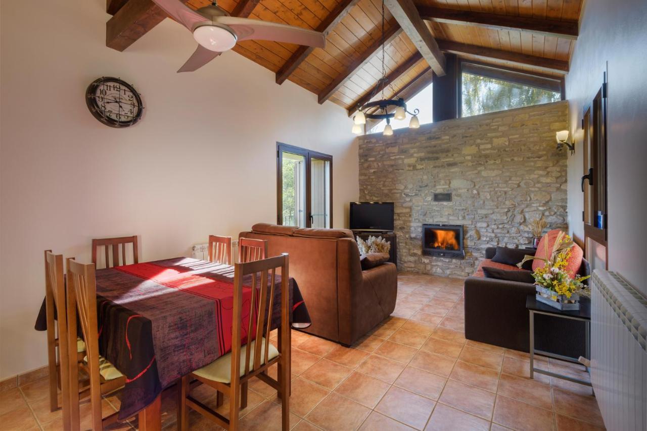O Zierzo Villa Jaca Bagian luar foto