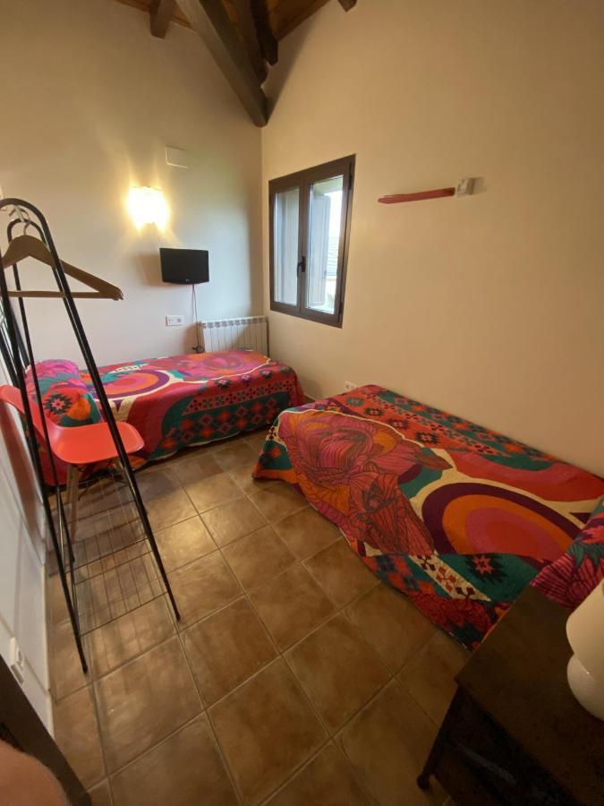 O Zierzo Villa Jaca Bagian luar foto